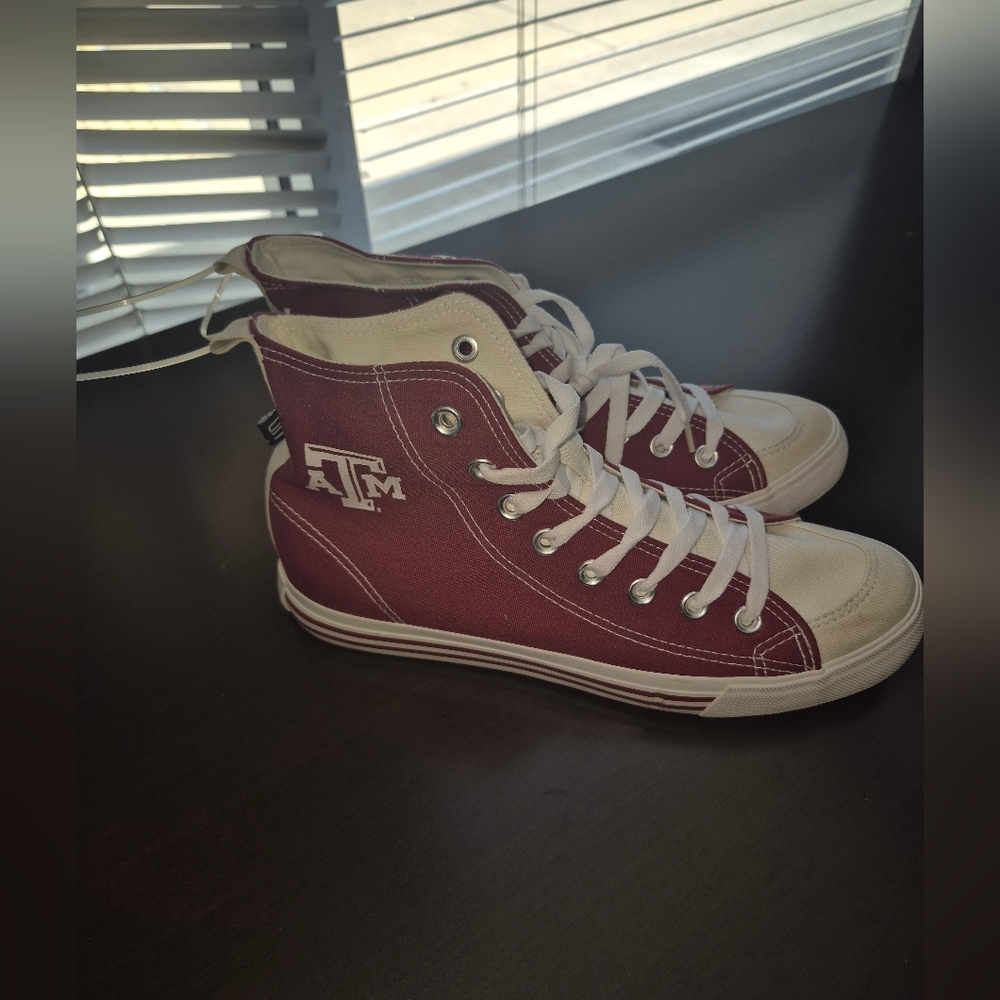 Texas A&M High-Top Sneakers Size 8